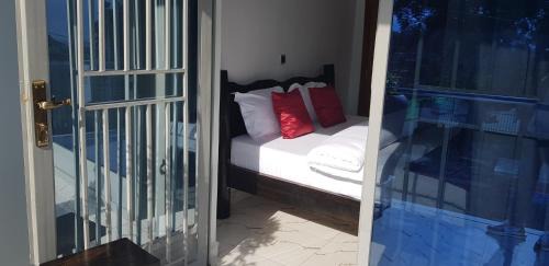 Gisenyi Hotel | Kivu Summer Hotel