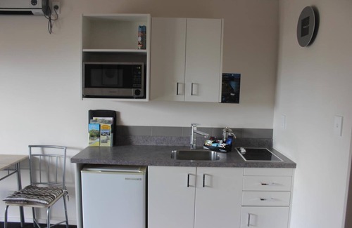 Hawera Hotel | Kiwi Court Motel