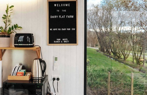 Waitoki House | Kiwi Farm Cabin 1 by Tiny Away