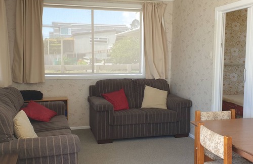 Waihi Beach House | Kiwiana Holiday Home