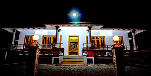 Pala Apartment | Kizhakkethottam Homestays-River View Villa