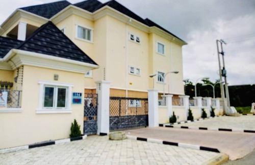 Abuja Apartment | KJ Apartment - 3 Bedroom Service Apartment