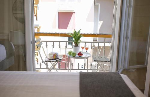 Athens Apartment | KK Athens Fine Stay-Steps to Metro-Modern & Cozy Apartments