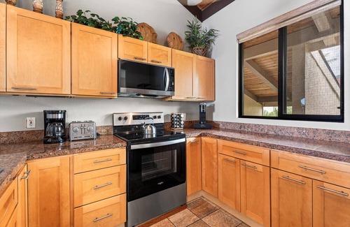 Kahaluu Bay Condo | Kksr#3302 Hale Kania Kai, Direct Oceanfront Top Floor with Ac
