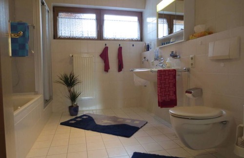 Waldkonigen House | Kläs Haus Eifelsonne