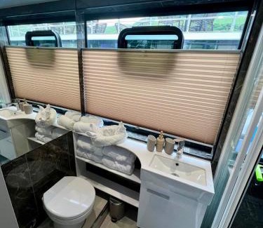 Kues Boat Rental | KL Moselboote - Hausboot Poseidon