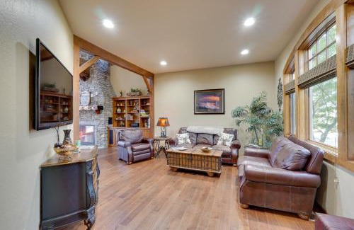 Klamath Falls House | Klamath Falls Vacation Rental with Resort Amenities!