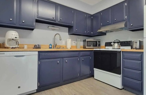 Spenard Apartment | Klamath house by the lake