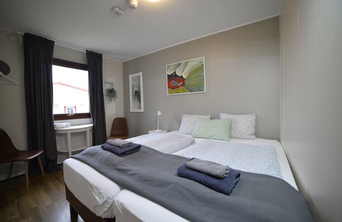 Kirkjubaejarklaustur City Center House | Klausturhof Guesthouse