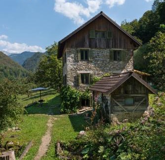 Logarsce Bed & Breakfast | Klavze 28