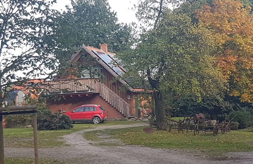 Bienenbuettel Apartment | Klein Aber Fein.mitten auf Einem Bauernhof mit Blick auf die Pferdekoppel