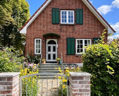 Eutin Apartment | Kleine Landhaus-Perle am Schlosspark