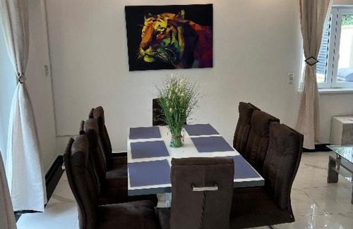 Wittau Villa | Kleine Luxus Villa Stadt nähe