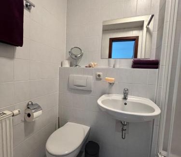 Brossnitz Apartment | Kleine moderne Ferienwohnung