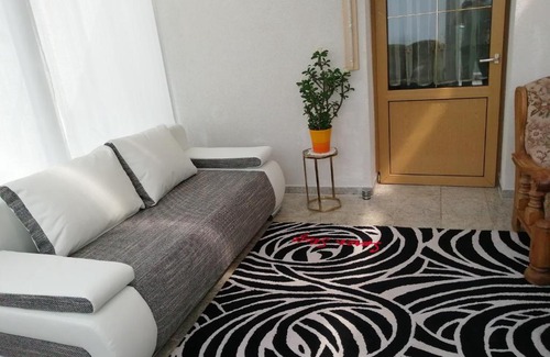 Neutrebbin Apartment | Kleines Haus im Oderbruch