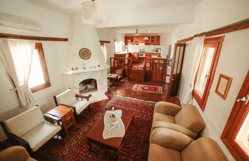 Islamlar Villa | Kleo Cottages 6