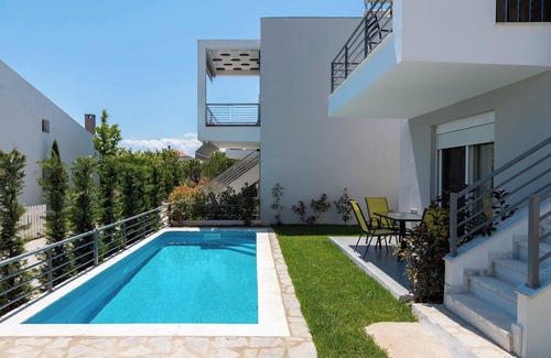 Ofrinion Villa | Kleoniki & Irida Residential Complexes-Two Bedroom Loft with Pool Access
