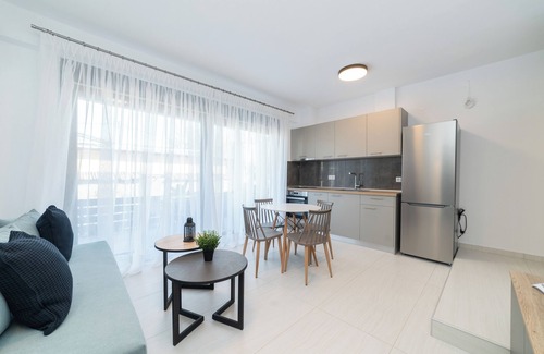 Ofrinion Villa | Kleoniki -Three Bedroom Triplex With Garden
