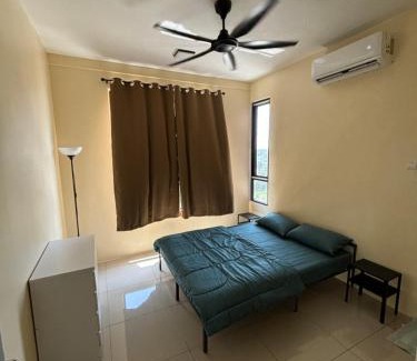 Labu Apartment | KLIA Residency Homestay