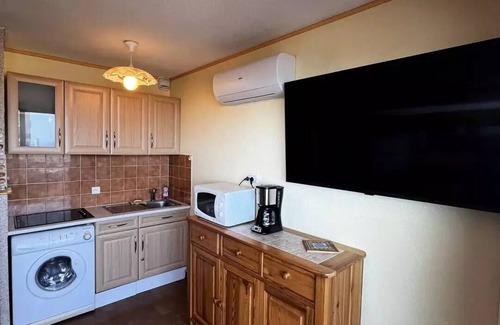 Le Port Apartment | Klimatisierte Kabine mit Blick auf den Yachthafen - Canet Port, 4 Personen