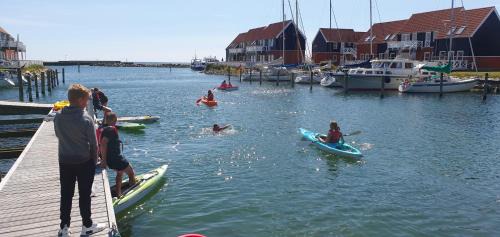 Borre Bed & Breakfast | Klintholm Marina Park Cabins
