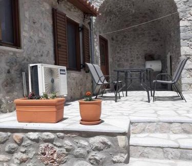 Leonidio Apartment | klisounis house