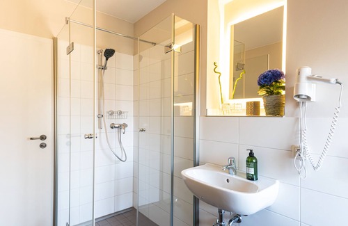 Stepenitz Bed & Breakfast | Klostergartenhotel Marienfliess