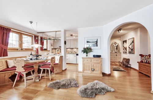 Klosters-Serneus Apartment | Klosters luxury home in the heart of the village