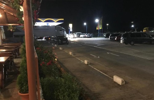 Ratesti Hotel | KM 80 Restaurant & Hotel