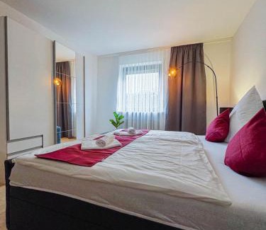 Guenzburg Apartment | KMS Homes - NEW - GARDEN - NETFLIX