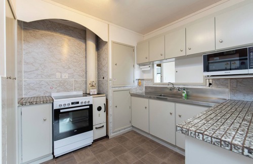 Paihia House | Knight’s Retreat - Paihia Holiday Home