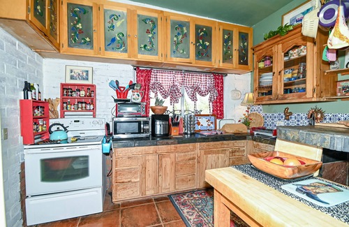 Tanque Verde House | Knightly's Ranch Guesthouse