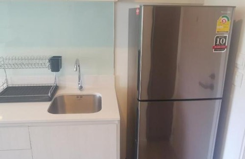 Tha Thaewawong Apartment | Knights Bridge Ocean Siracha