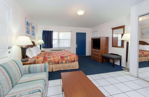 Arcadia Hotel | Knights Inn Arcadia