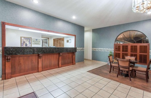 Arcadia Hotel | Knights Inn Arcadia