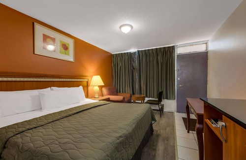 Aldershot Hotel | Knights Inn Burlington, ON