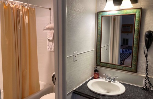 Fairview Hotel | Knights Inn Fairview