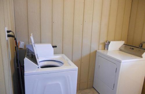 Harrisonville Hotel | Knights Inn Harrisonville