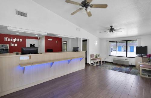 Southside Hotel | Knights Inn Jacksonville at Dix Ellis Trail