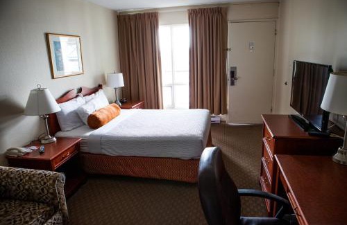 South Lethbridge Hotel | Knights Inn Lethbridge
