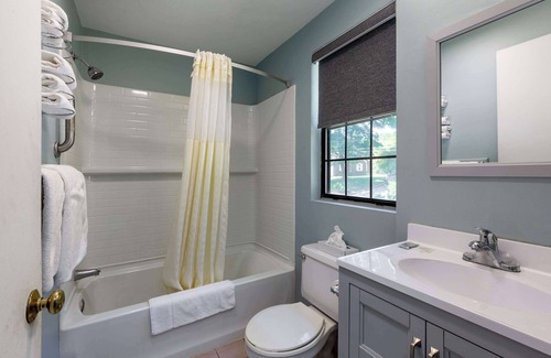 North Attleboro Hotel | Knights Inn North Attleboro