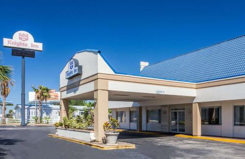 Plant City Hotel | Knights Inn - Plant City
