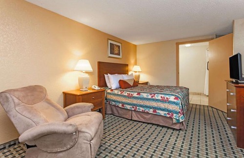 Seymour Hotel | Knights Inn - Seymour