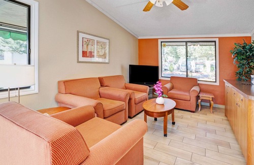 Sterling Heights Hotel | Knights Inn Sterling Heights