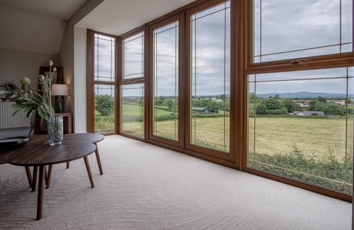 Narberth House | Knights Rest - 4 Bed Holiday Home - Princes Gate