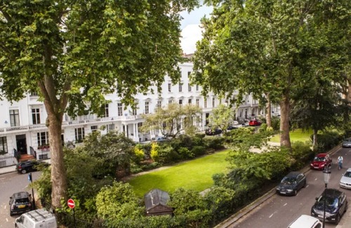 Brompton & Hans Town Apartment | KNIGHTSBRIDGE-COOL APART-HYDE PARK -BEST SHOPPING -Harrods -Museums 10 minutes
