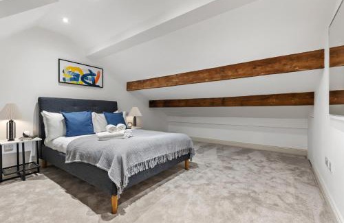 Brompton & Hans Town Apartment | Knightsbridge Residences by Heavenly Stays