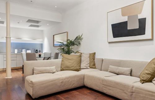 Brompton & Hans Town Apartment | Knightsbridge Residences by Heavenly Stays