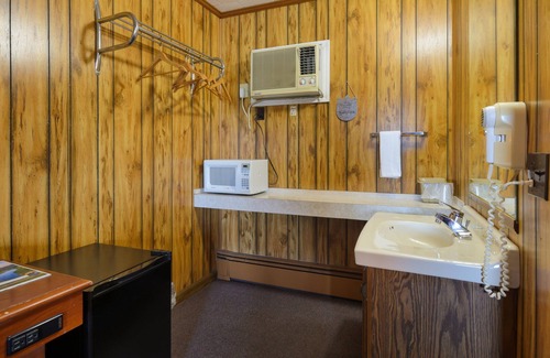 Hillsville House | Knob Hill Motor Lodge – Hillsville