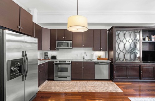 Historic District - North Apartment | Knockout Loft- Near Plant Riverside